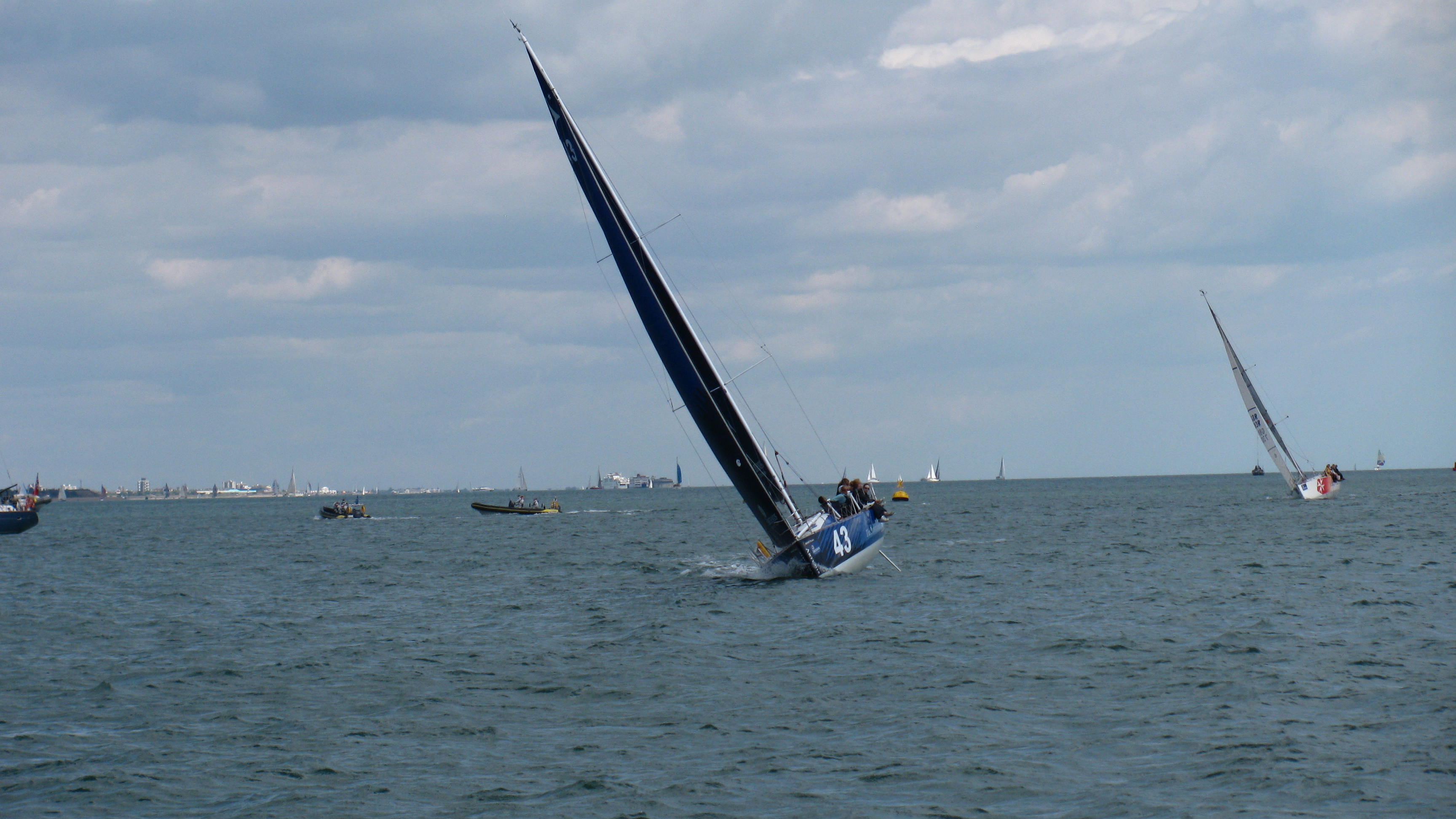 cowes2